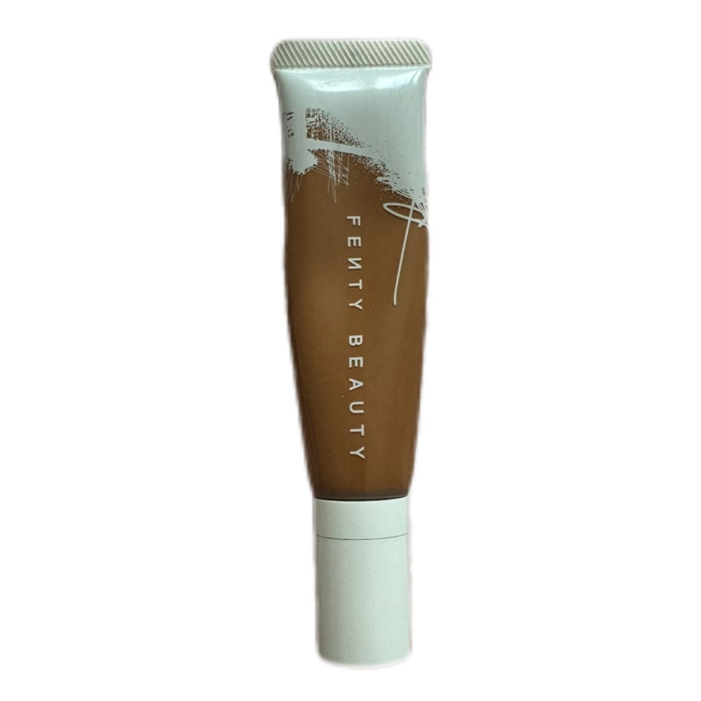 Fenty Beauty Warm Brown Foundation
